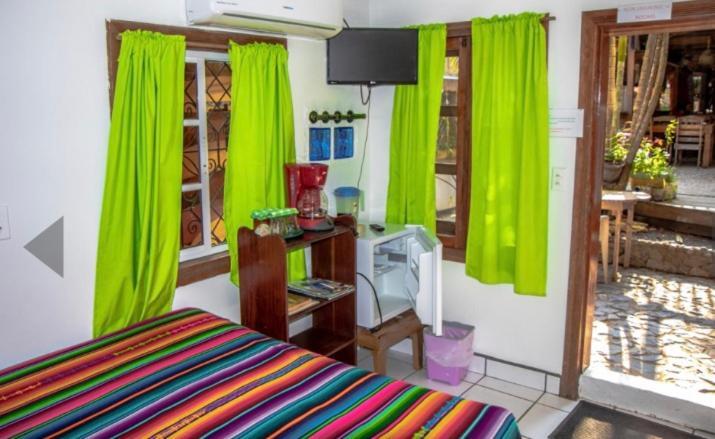 Sea Breeze Inn Вест-Енд Екстер'єр фото